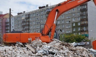 Вывоз строительного мусора с участка в Клинцах недорого от 1532 руб. | 2Землекопа-Клы